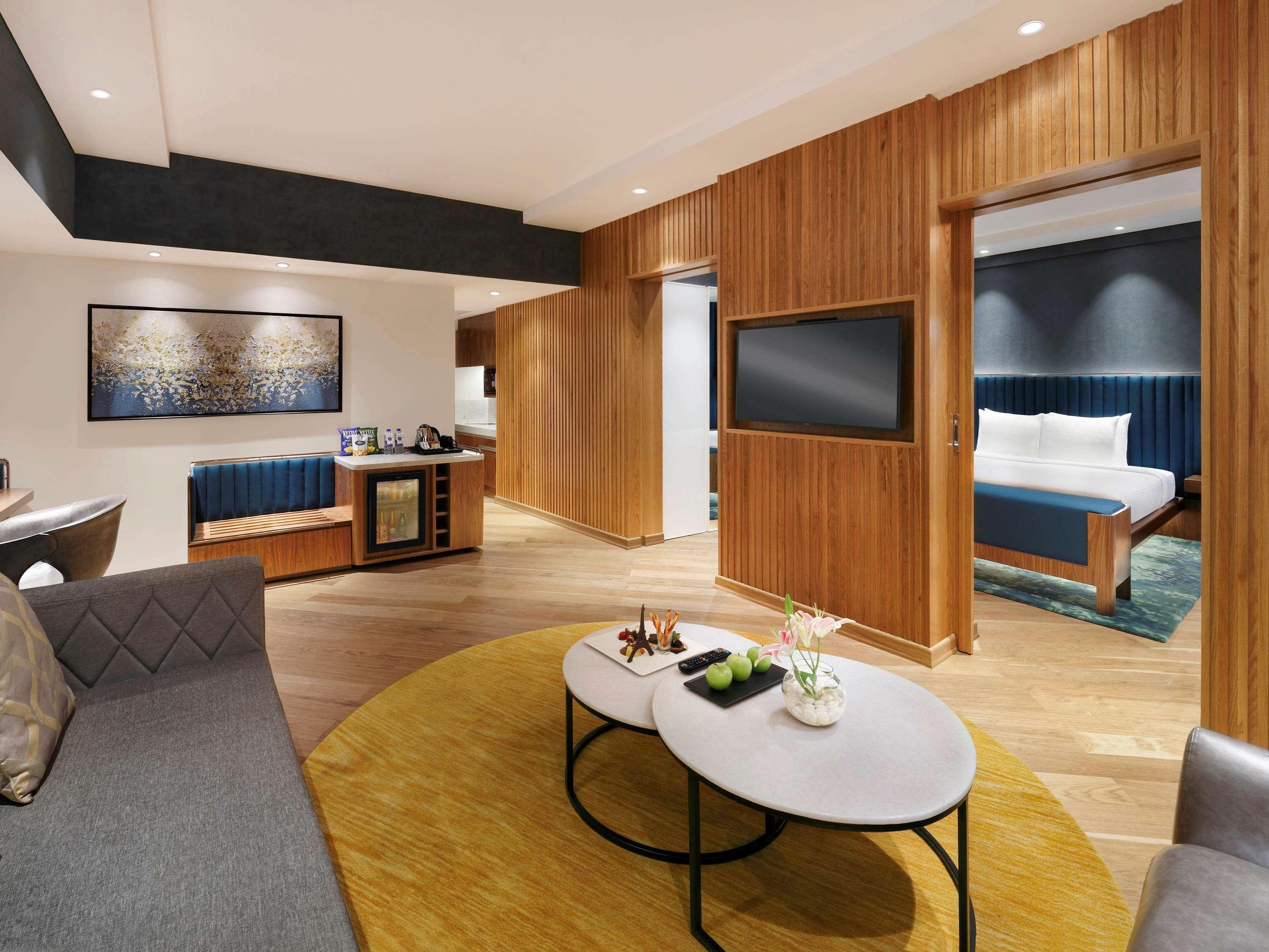 Novotel Mumbai Juhu Beach Kültér fotó Suite
