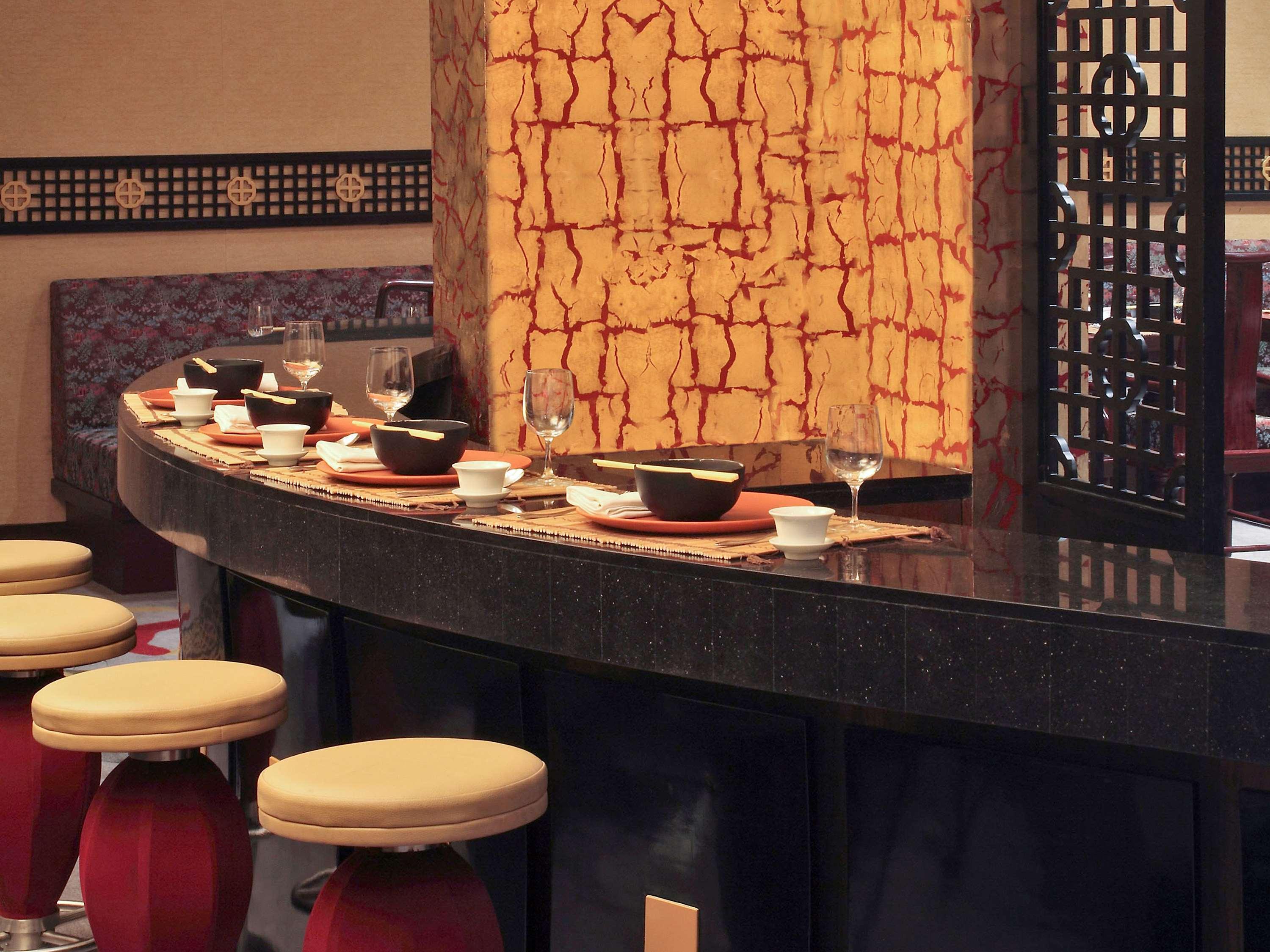 Novotel Mumbai Juhu Beach Kültér fotó A sushi bar