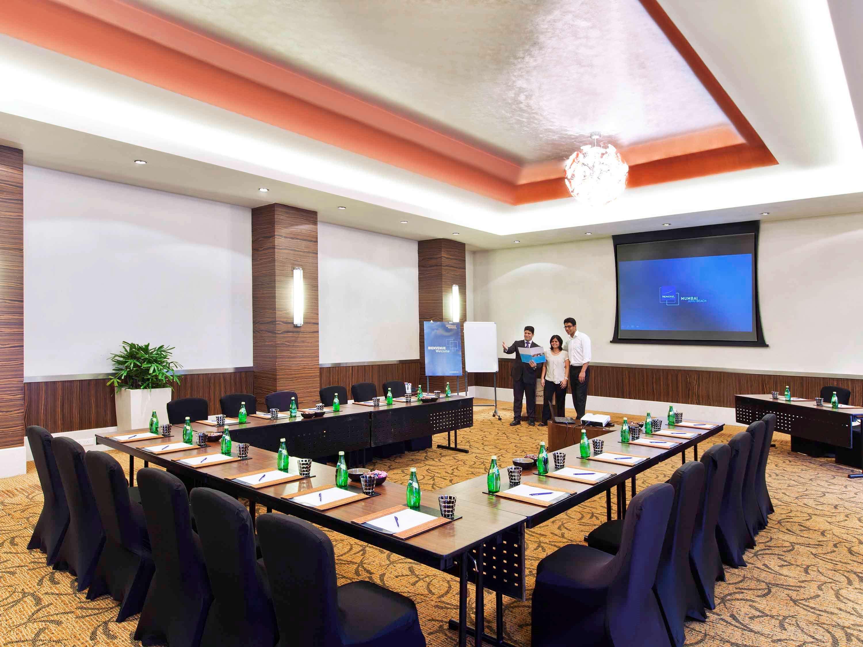 Novotel Mumbai Juhu Beach Kültér fotó Meeting room